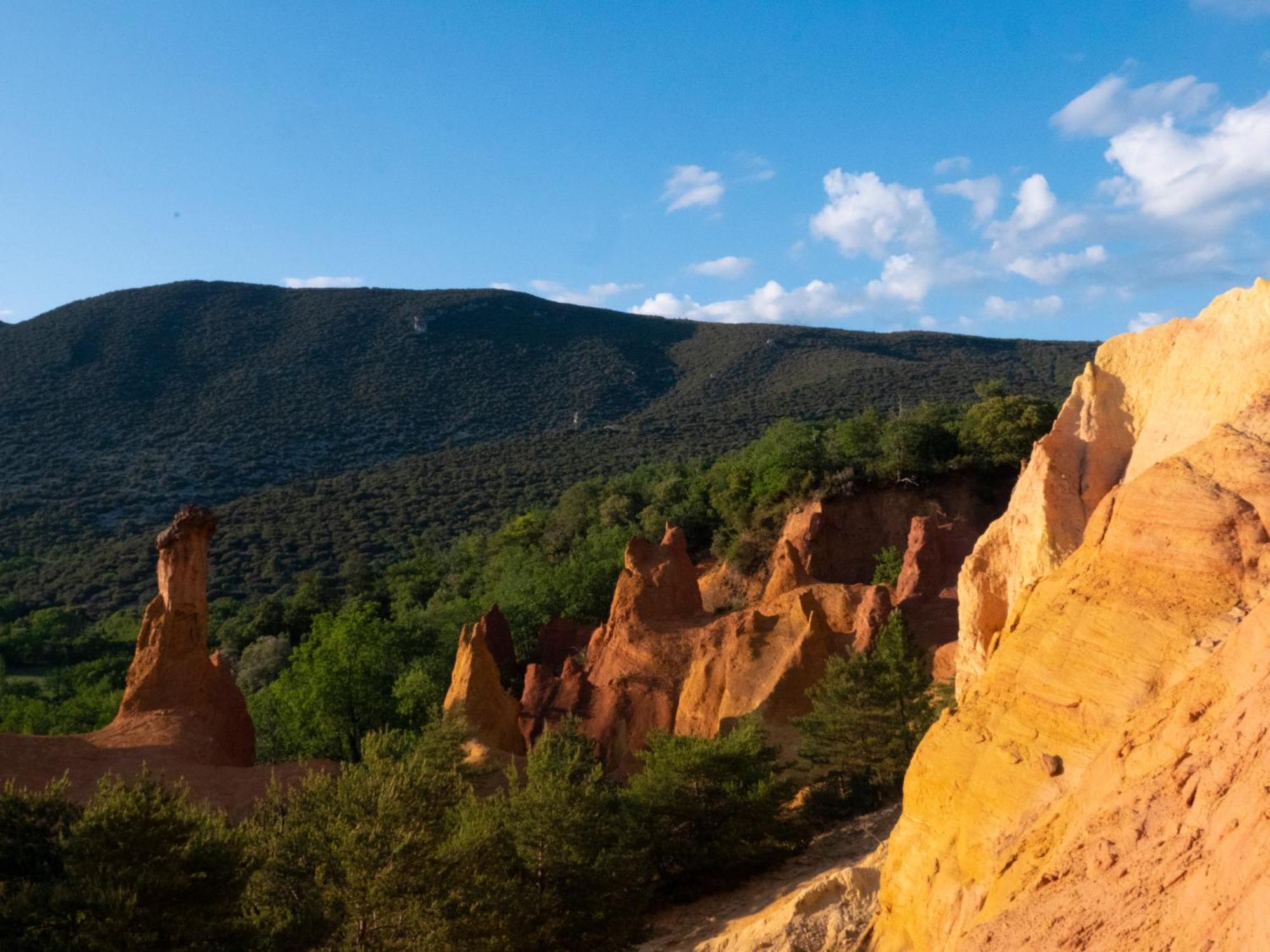 リュストレル Maison Au Colorado Provencalヴィラ エクステリア 写真